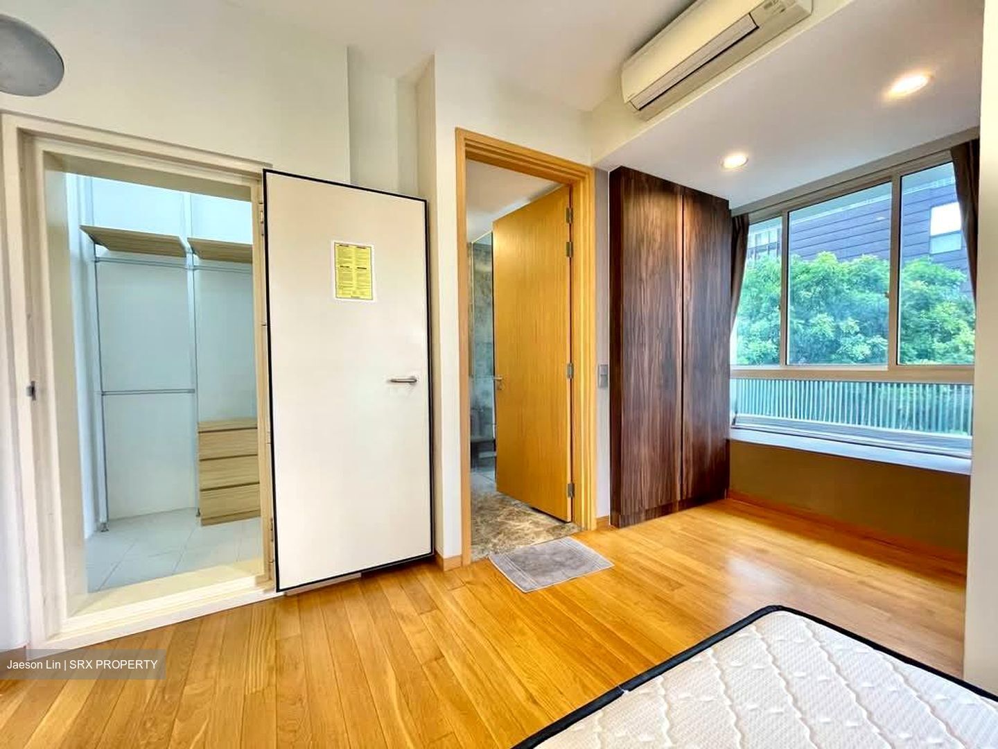 The Peak @ Cairnhill I (D9), Apartment #555880381
